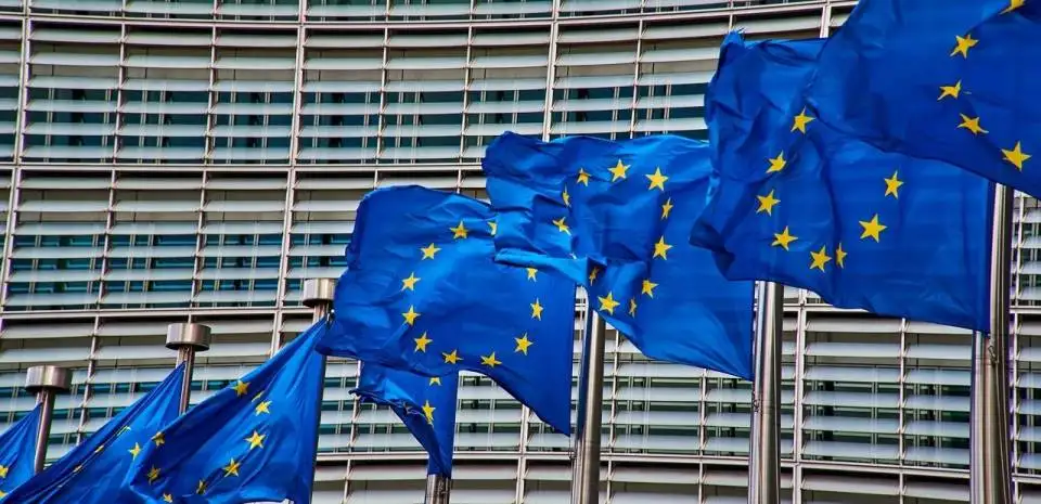 Pierwszy unijny program dla firm zaakceptowany przez Komisję Europejską